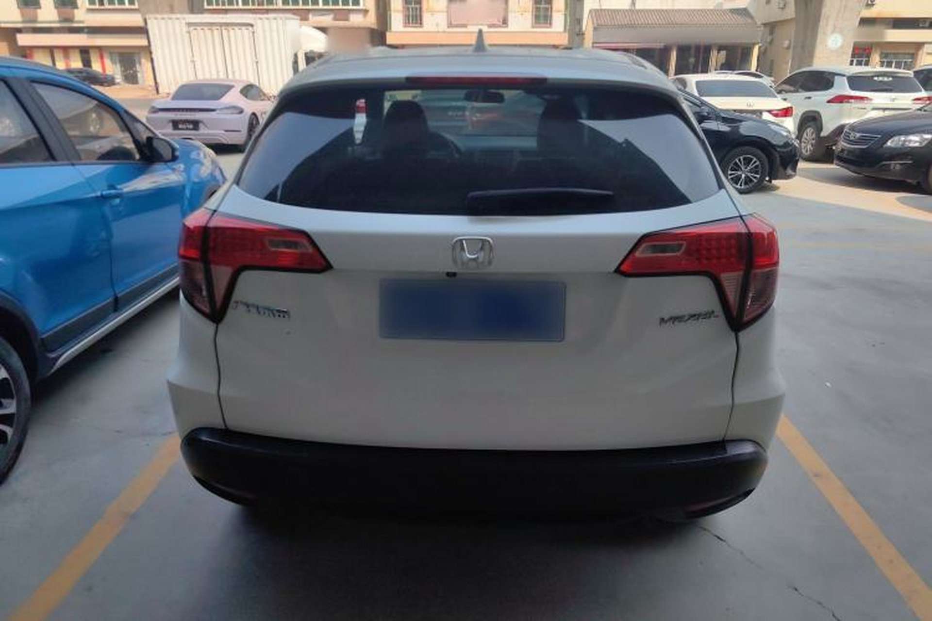 Used Honda Vezel 2015 1.5L CVT two-wheel drive Comfort trim Rear