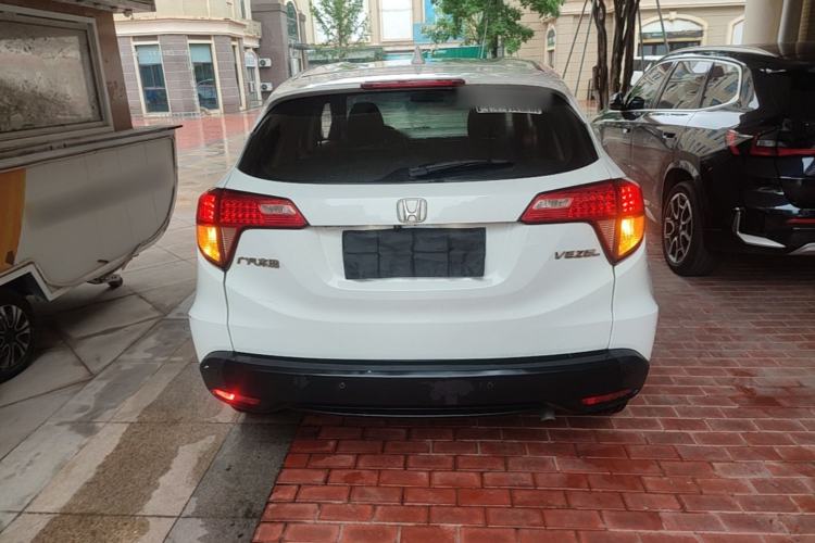 Used Honda Vezel 2015 1.5L CVT two-wheel drive Comfort trim Rear