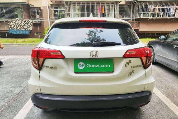 Used Honda Vezel 2015 1.5L CVT two-wheel drive Comfort trim Rear
