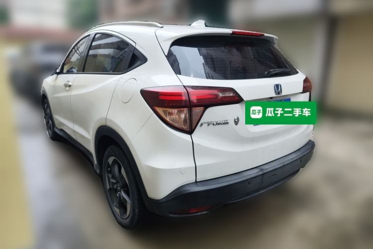 Used Honda Vezel 2015 1.8L CVT 2WD Luxury Model Rear Left 45 Deg