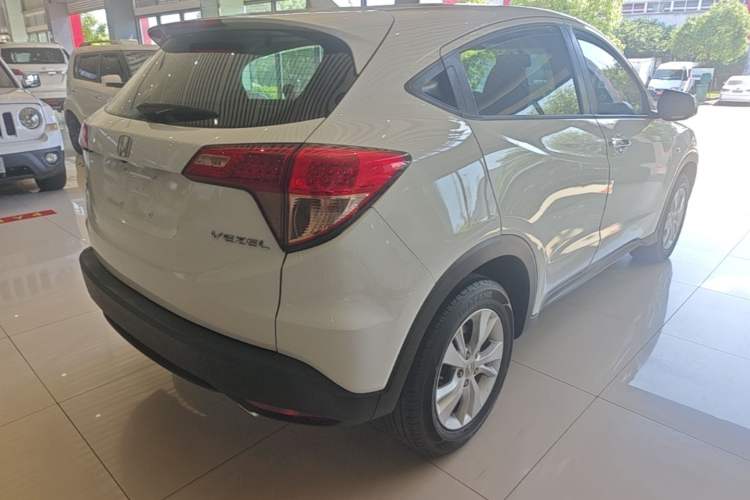 Used Honda Vezel 2015 1.8L CVT 2WD Elite Model Rear Right 45 Deg