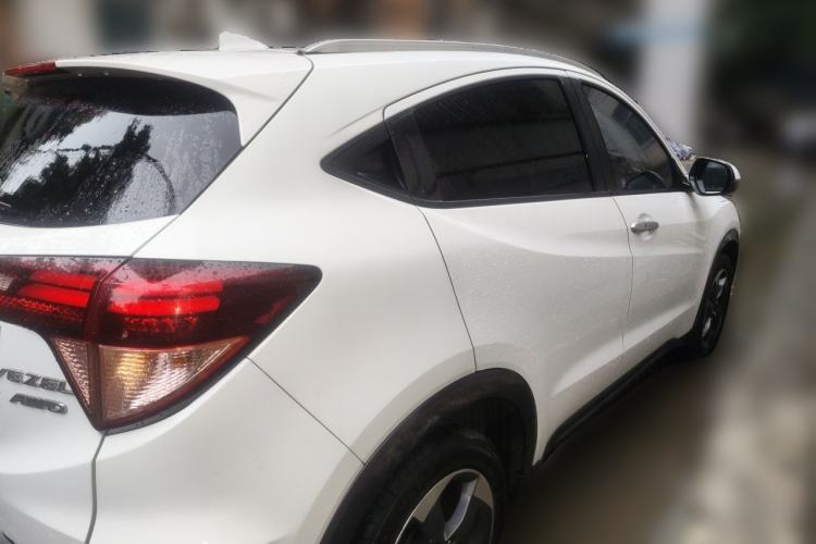 Used Honda Vezel 2015 1.8L CVT Four-Wheel Drive Flagship Model Rear Right 45 Deg