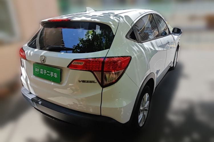 Used Honda Vezel 2015 1.5L CVT two-wheel drive Comfort trim Rear Right 45 Deg