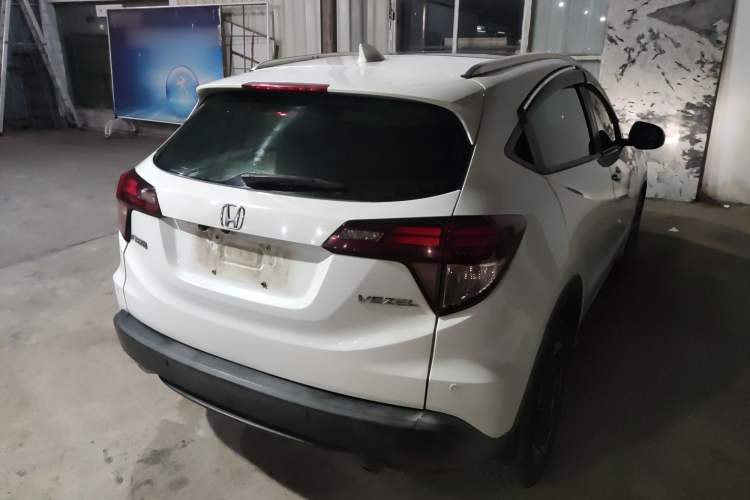 Used Honda Vezel 2015 1.8L CVT 2WD Luxury Model Rear Right 45 Deg