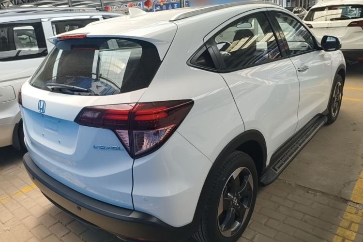 Used Honda Vezel 2015 1.8L CVT 2WD Luxury Model Rear Right 45 Deg