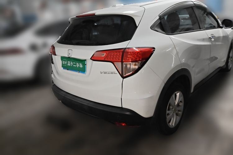 Used Honda Vezel 2015 1.5L CVT two-wheel drive Comfort trim Rear Right 45 Deg