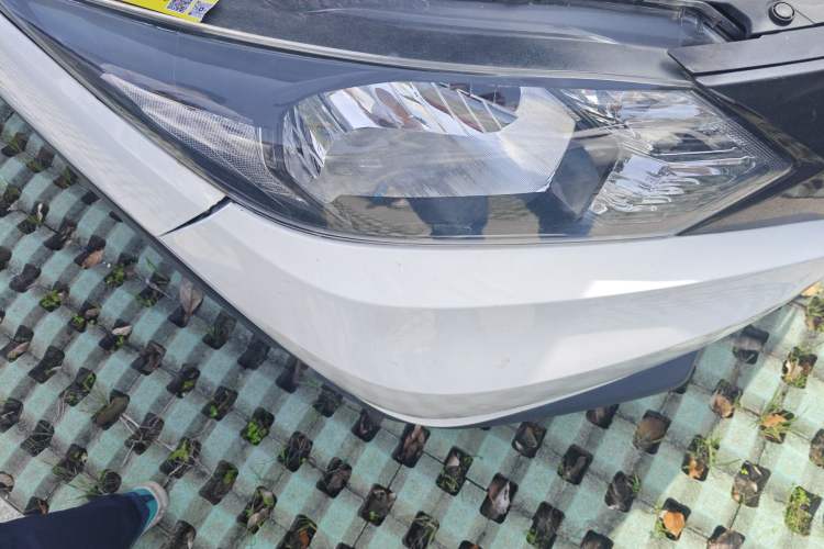 Used Honda Vezel 2015 1.5L CVT two-wheel drive Comfort trim Right Front Headlight