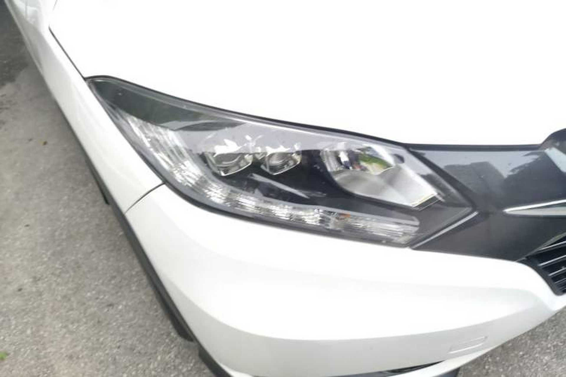 Used Honda Vezel 2015 1.8L CVT 2WD Luxury Model Right Front Headlight