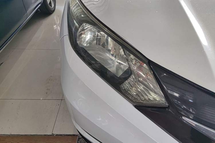 Used Honda Vezel 2015 1.5L CVT two-wheel drive Comfort trim Right Front Headlight