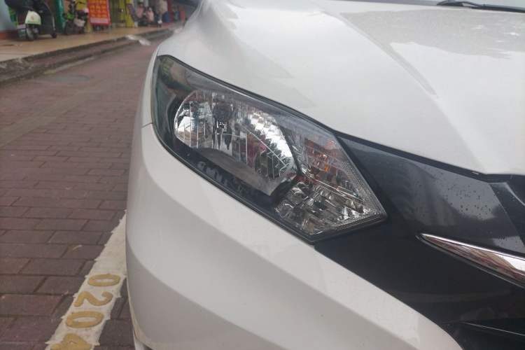 Used Honda Vezel 2015 1.8L Manual Two-Wheel Drive Elite Version Right Front Headlight