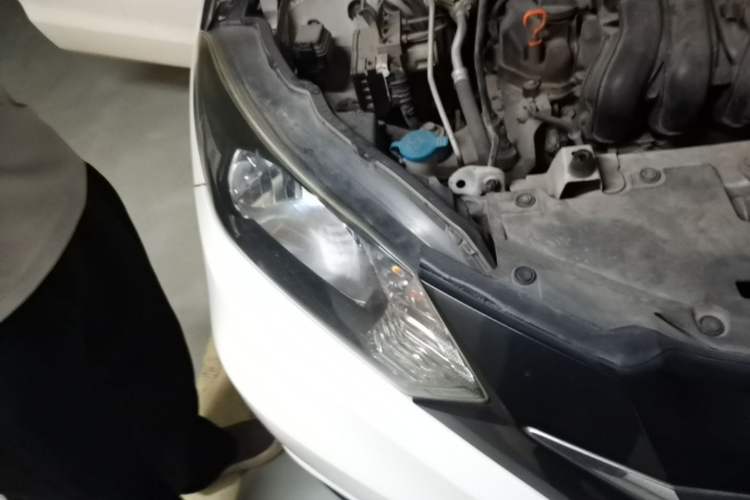 Used Honda Vezel 2015 1.5L CVT two-wheel drive Comfort trim Right Front Headlight