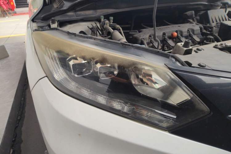 Used Honda Vezel 2015 1.8L CVT Four-Wheel Drive Flagship Model Right Front Headlight