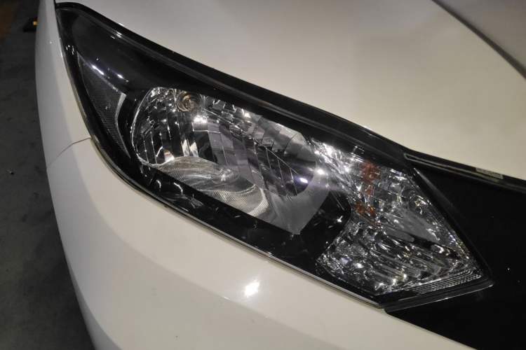 Used Honda Vezel 2015 1.5L CVT two-wheel drive Comfort trim Right Front Headlight