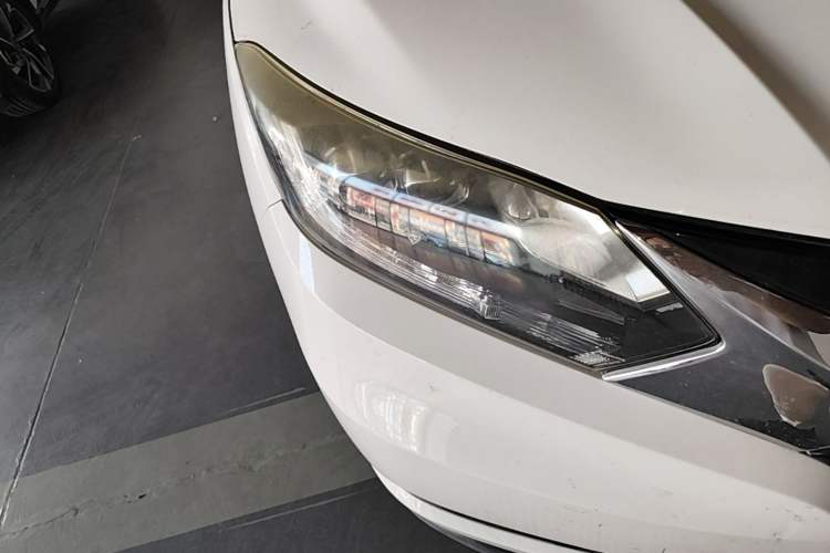 Used Honda Vezel 2015 1.8L CVT 2WD Luxury Model Right Front Headlight