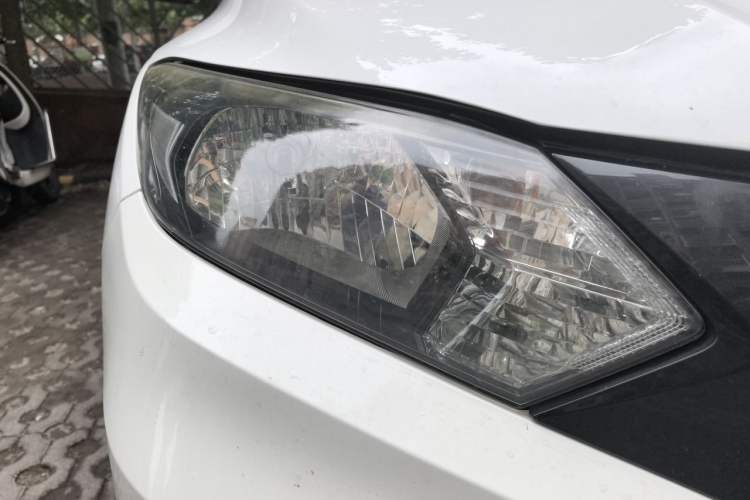 Used Honda Vezel 2015 1.5L CVT two-wheel drive Comfort trim Right Front Headlight