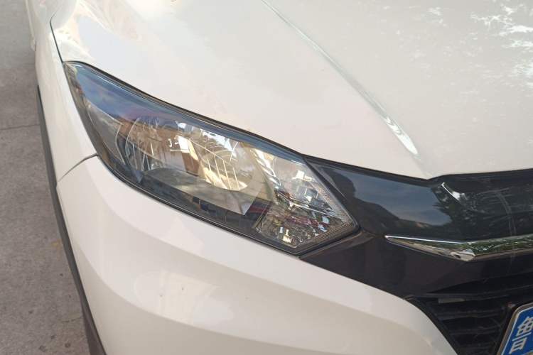 Used Honda Vezel 2015 1.5L CVT two-wheel drive Comfort trim Right Front Headlight