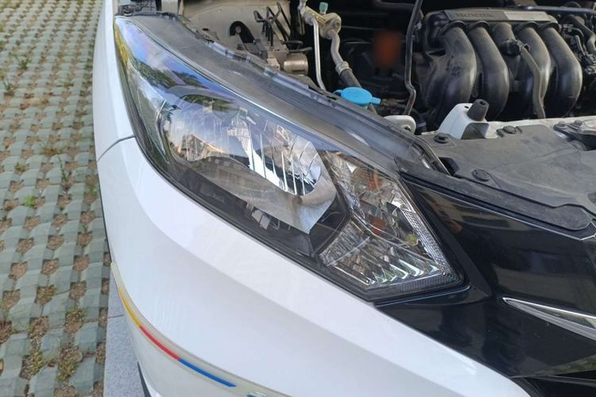 Used Honda Vezel 2015 1.5L CVT two-wheel drive Comfort trim Right Front Headlight