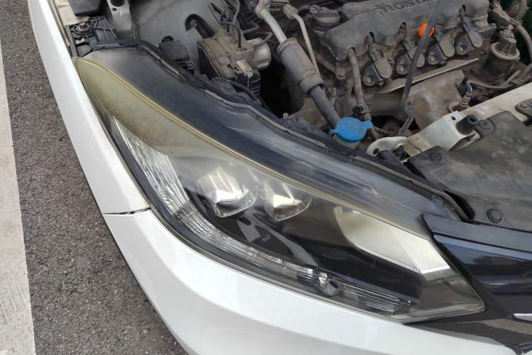 Used Honda Vezel 2015 1.8L CVT 2WD Luxury Model Right Front Headlight