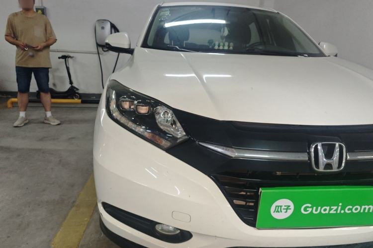 Used Honda Vezel 2015 1.8L CVT 2WD Luxury Model Right Front Headlight