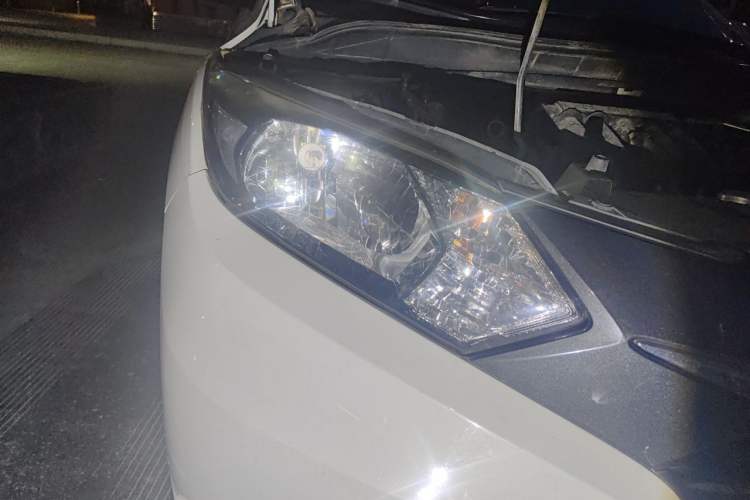 Used Honda Vezel 2015 1.5L CVT two-wheel drive Comfort trim Right Front Headlight