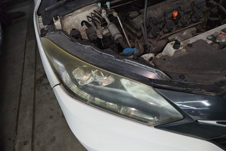 Used Honda Vezel 2015 1.8L CVT 2WD Luxury Model Right Front Headlight