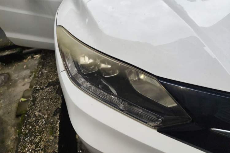 Used Honda Vezel 2015 1.8L CVT Four-Wheel Drive Flagship Model Right Front Headlight