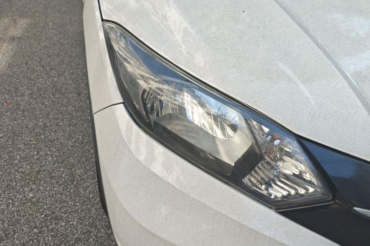 Used Honda Vezel 2015 1.5L CVT two-wheel drive Comfort trim Right Front Headlight