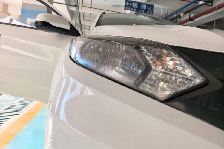 Used Honda Vezel 2015 1.5L CVT two-wheel drive Comfort trim Right Front Headlight