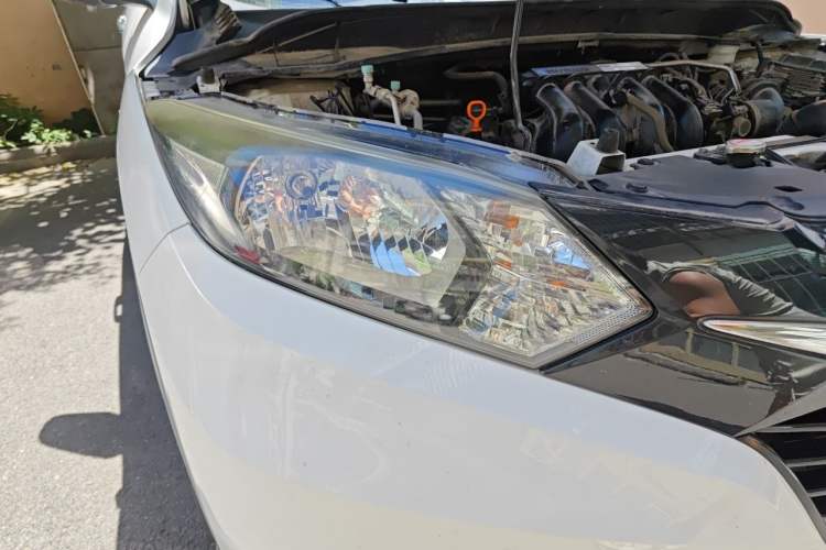 Used Honda Vezel 2015 1.5L CVT two-wheel drive Comfort trim Right Front Headlight