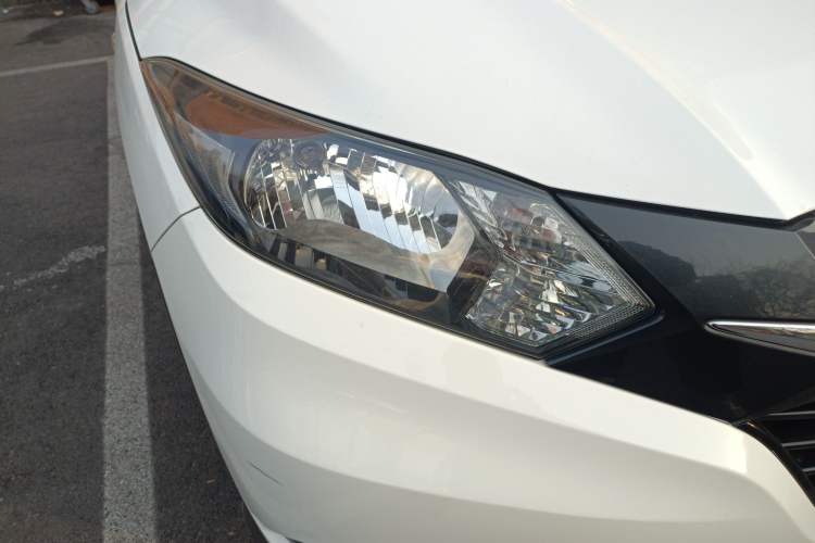 Used Honda Vezel 2015 1.5L CVT two-wheel drive Comfort trim Right Front Headlight