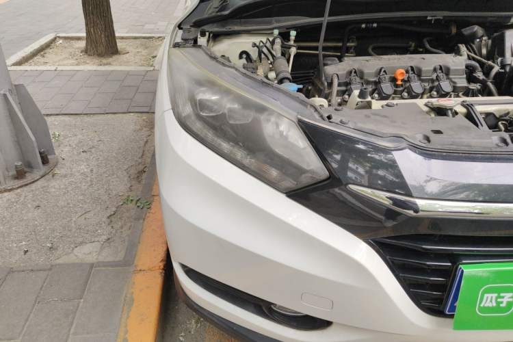 Used Honda Vezel 2015 1.8L CVT 2WD Luxury Model Right Front Headlight
