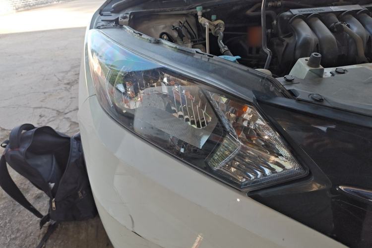 Used Honda Vezel 2015 1.5L CVT two-wheel drive Comfort trim Right Front Headlight