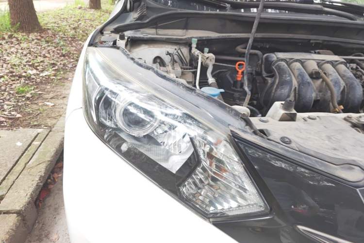 Used Honda Vezel 2015 1.5L CVT two-wheel drive Comfort trim Right Front Headlight