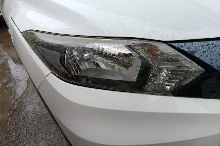 Used Honda Vezel 2015 1.5L CVT two-wheel drive Comfort trim Right Front Headlight