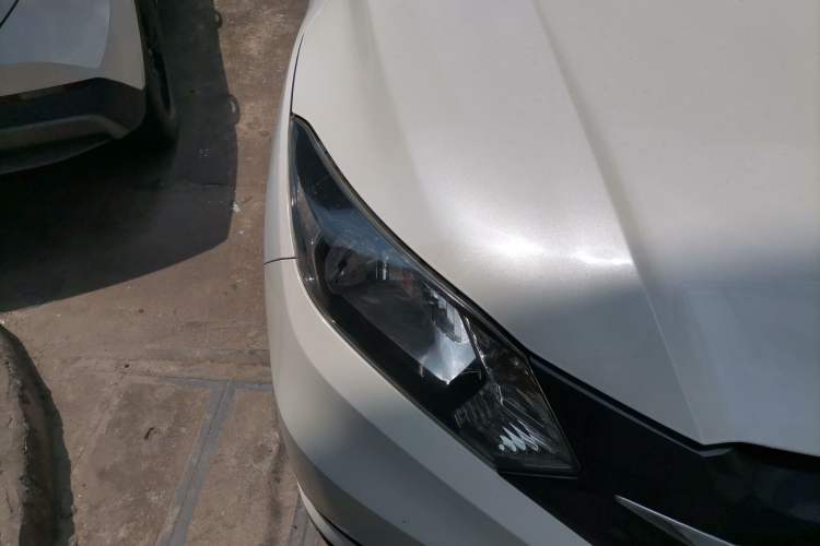 Used Honda Vezel 2015 1.8L CVT 2WD Elite Model Right Front Headlight