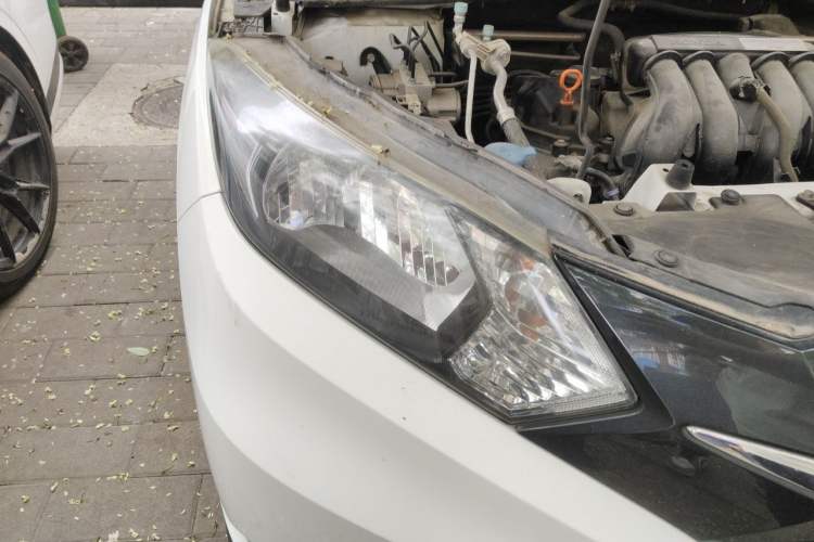 Used Honda Vezel 2015 1.5L CVT two-wheel drive Comfort trim Right Front Headlight