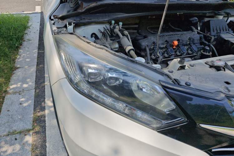 Used Honda Vezel 2015 1.8L CVT 2WD Luxury Model Right Front Headlight