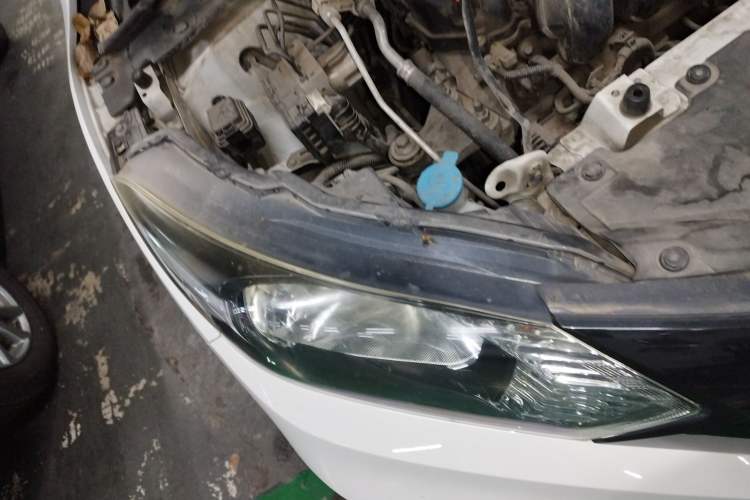 Used Honda Vezel 2015 1.5L CVT two-wheel drive Comfort trim Right Front Headlight