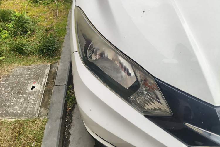 Used Honda Vezel 2015 1.8L CVT 2WD Elite Model Right Front Headlight