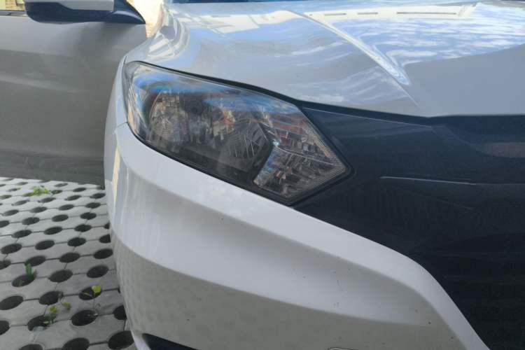 Used Honda Vezel 2015 1.5L CVT two-wheel drive Comfort trim Right Front Headlight
