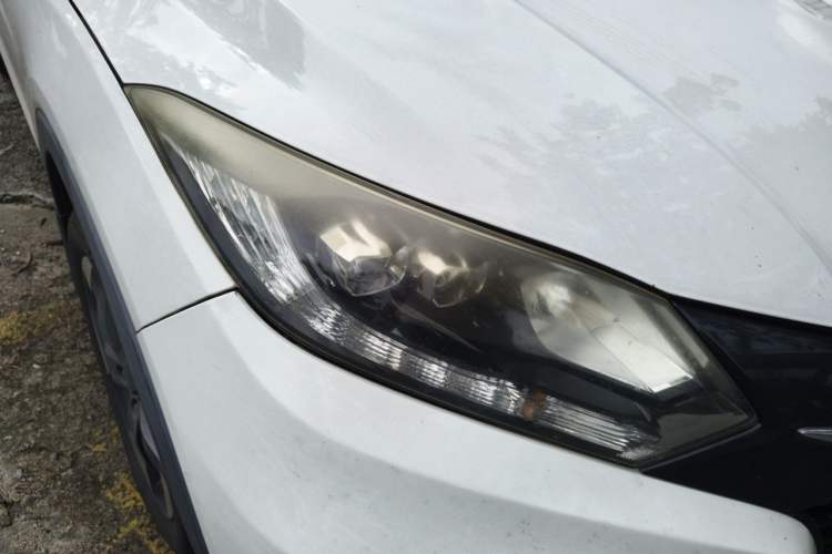Used Honda Vezel 2015 1.8L CVT 2WD Luxury Model Right Front Headlight