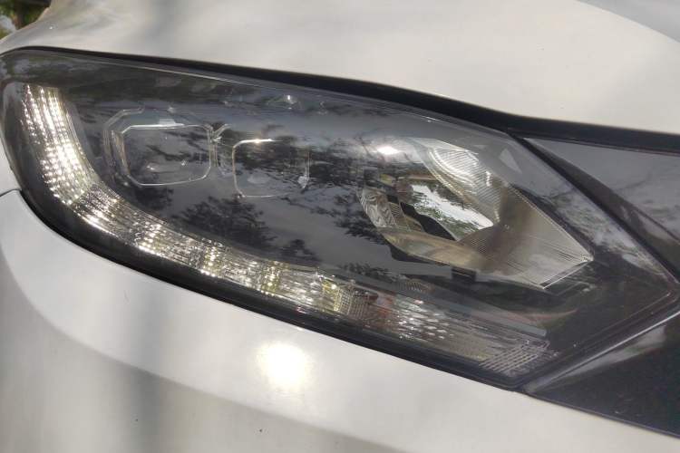 Used Honda Vezel 2015 1.5L CVT two-wheel drive Comfort trim Right Front Headlight