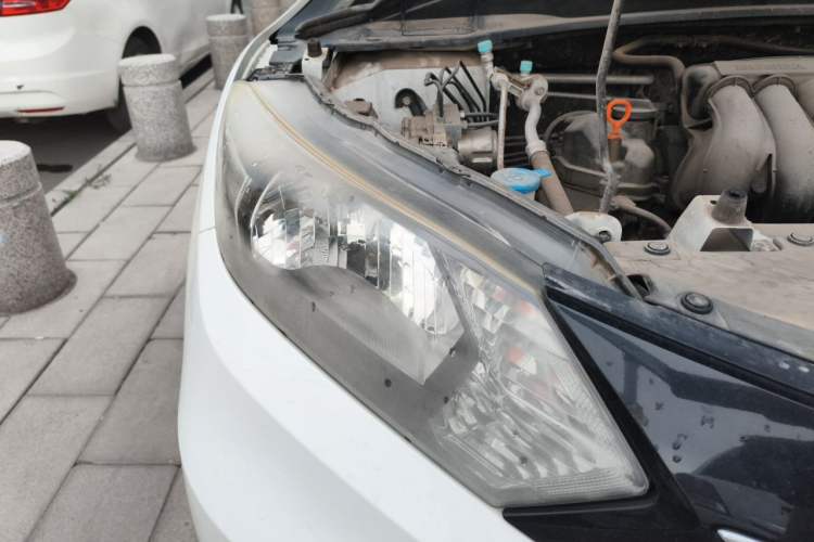 Used Honda Vezel 2015 1.5L CVT two-wheel drive Comfort trim Right Front Headlight