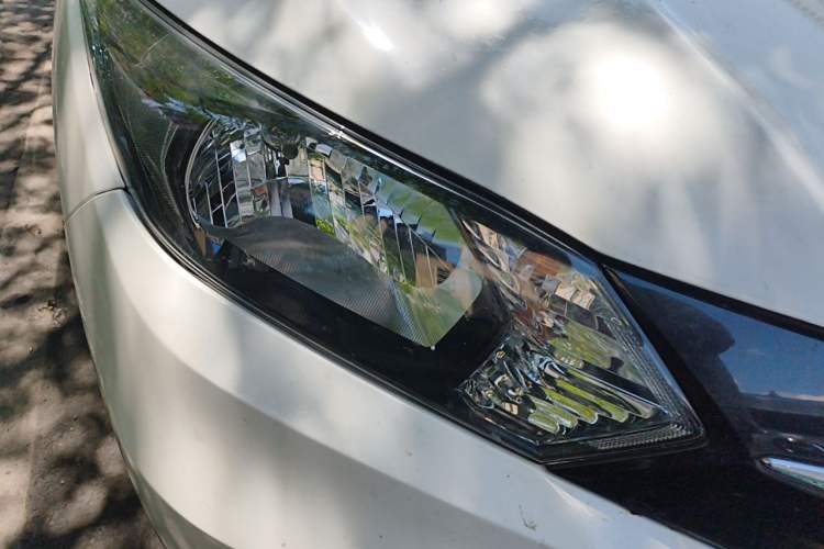 Used Honda Vezel 2015 1.8L CVT 2WD Elite Model Right Front Headlight