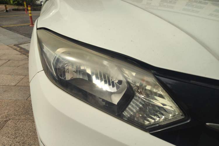 Used Honda Vezel 2015 1.5L CVT two-wheel drive Comfort trim Right Front Headlight