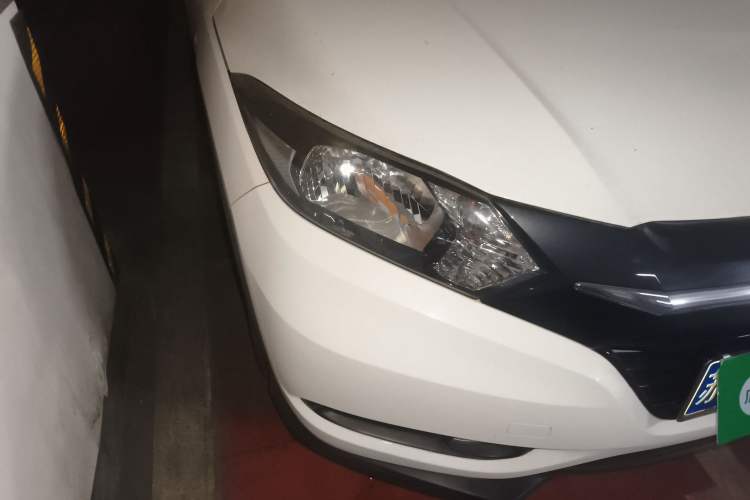 Used Honda Vezel 2015 1.5L manual two-wheel drive Comfort trim level Right Front Headlight