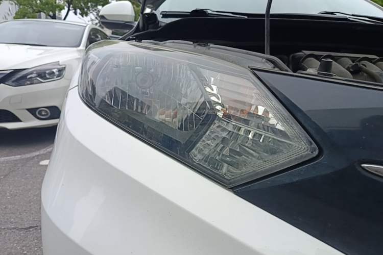 Used Honda Vezel 2015 1.5L CVT two-wheel drive Comfort trim Right Front Headlight