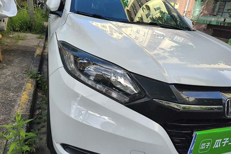 Used Honda Vezel 2015 1.8L CVT 2WD Luxury Model Right Front Headlight