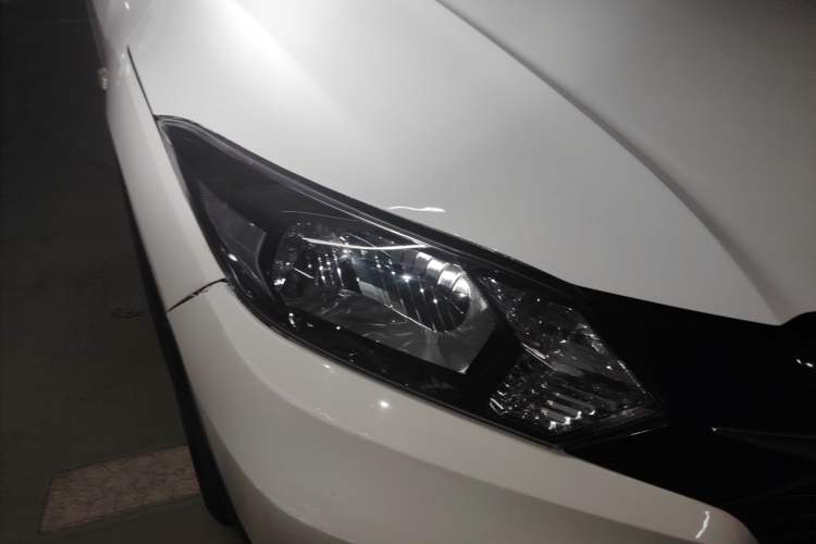 Used Honda Vezel 2015 1.5L CVT two-wheel drive Comfort trim Right Front Headlight