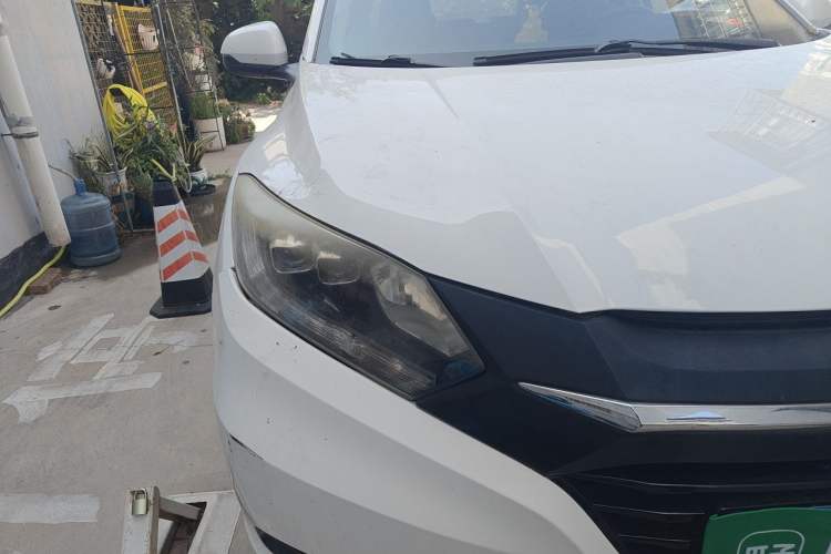 Used Honda Vezel 2015 1.8L CVT 2WD Luxury Model Right Front Headlight